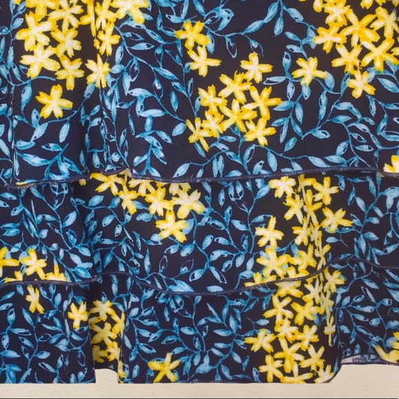 Zara EUC Cute Crop Top layers across the front! - Picture 2 of 4